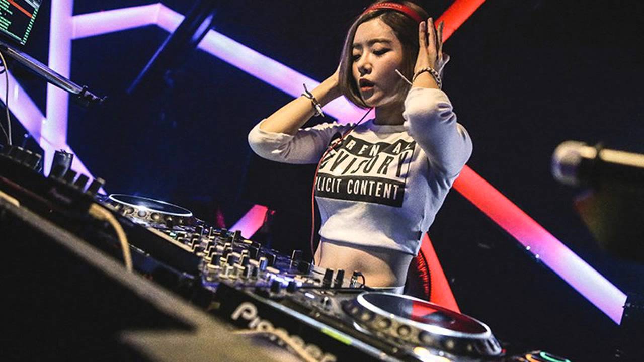 Nonstop - 300 Track - V.I.P Bass♫Cực Mạnh ♪ Bass Đập Liên Hồi - Trường THPT Thanh Ba Bay Xuyên Đêm