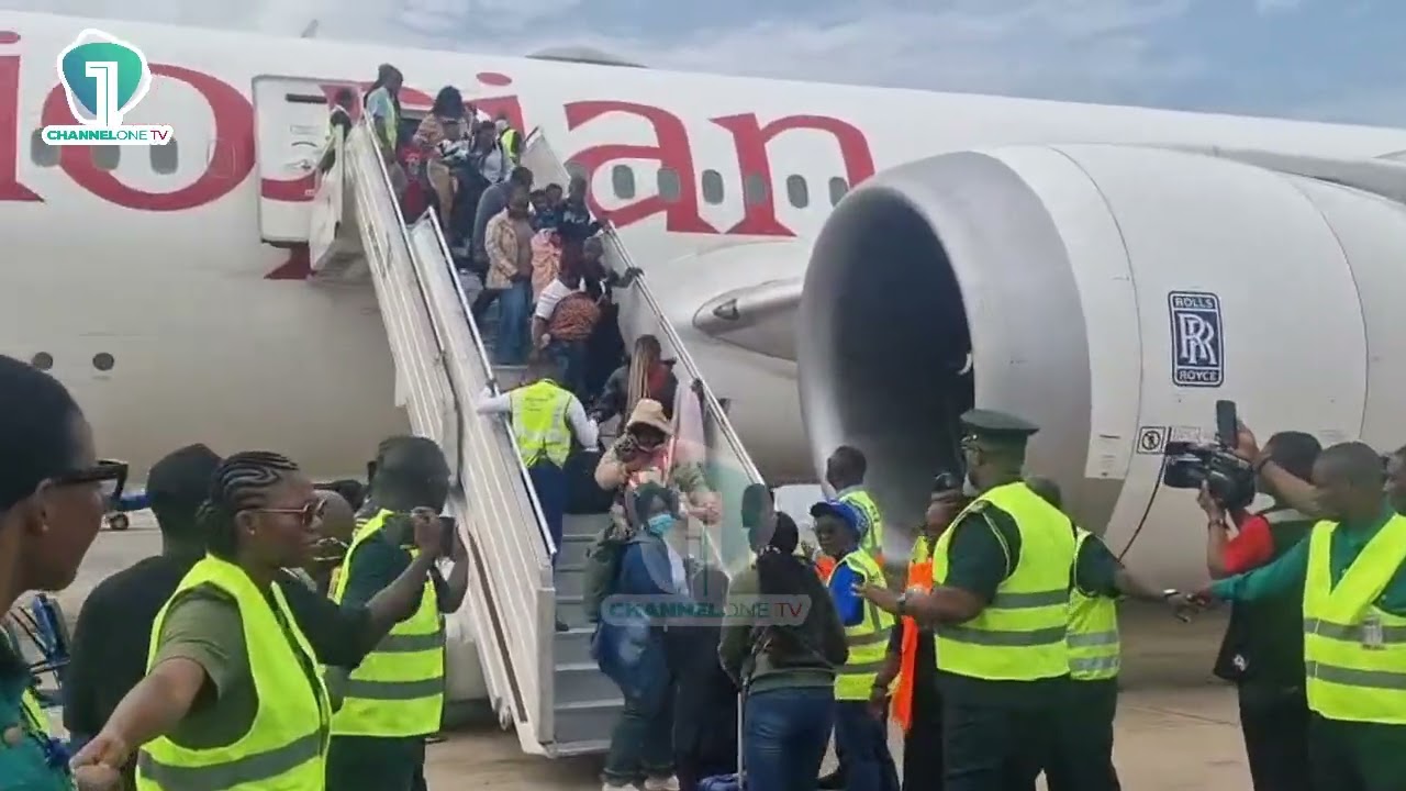 First 300 Ghanaians Evacuated From South Africa Arrive In Accra | Ghana News