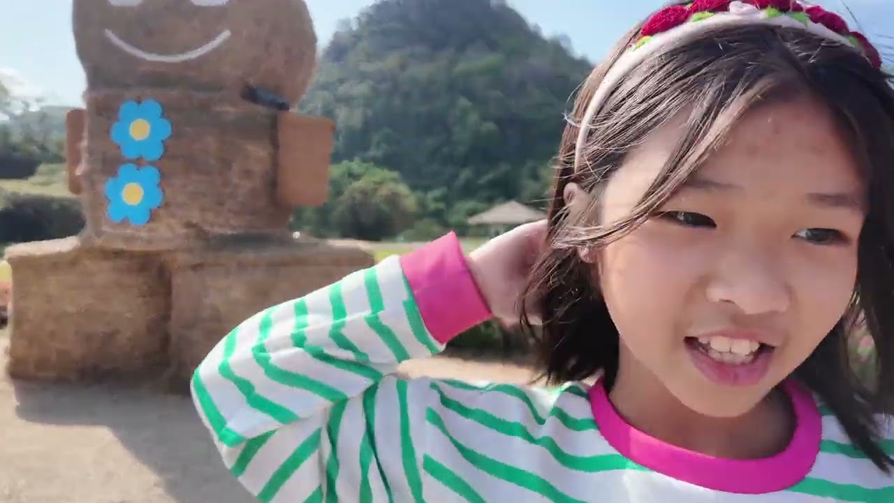 My daughter Holiday vlog 