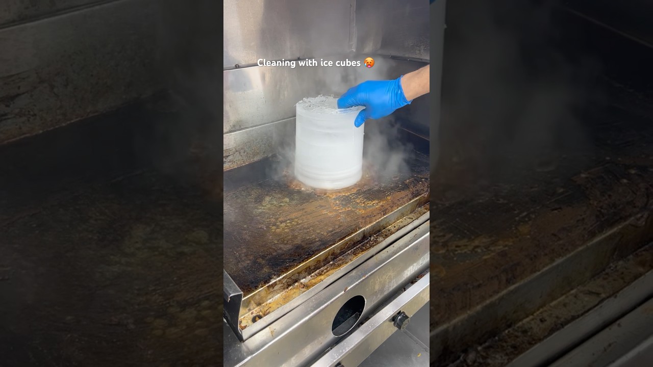 The best way to clean the jar is ice cubes. 🥵🥵