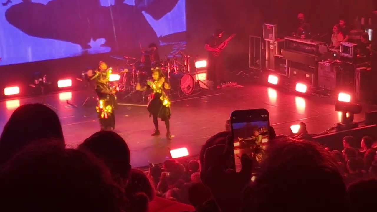 Babymetal -  Brand new day live (L'Olympia Paris France 06/12/2023)