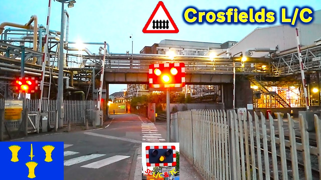 Crosfields Level Crossing, Warrington (Cheshire)