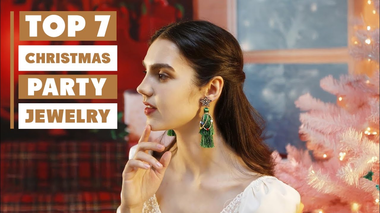 Top 7 Best Jewelry for Your Christmas Party Look
