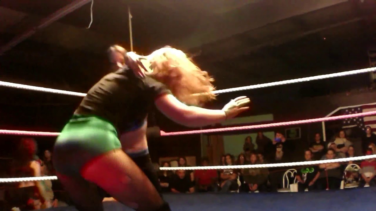 U. L .W Match Lil Bit VS Mariee Storm With Charlie Kruel