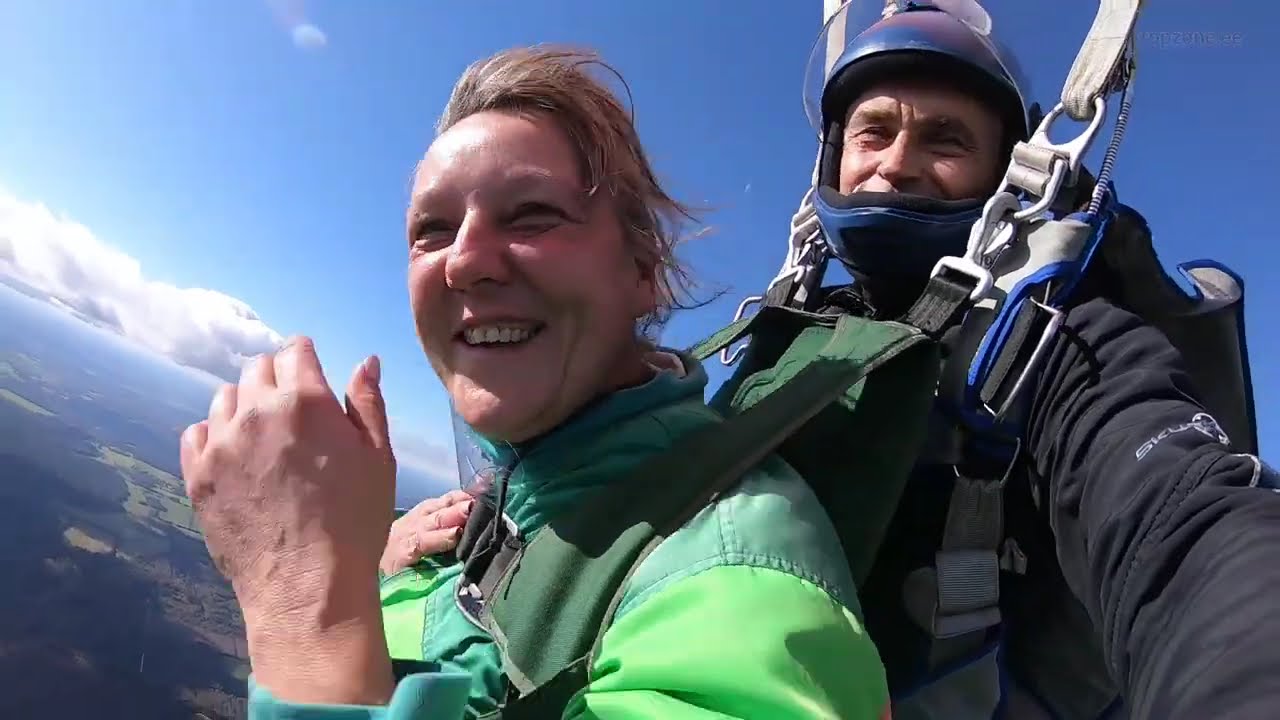 Самое безумное спонтанное решение: Прыжок в тандеме с 3000 метров  с клубом Dropzone Estonia.