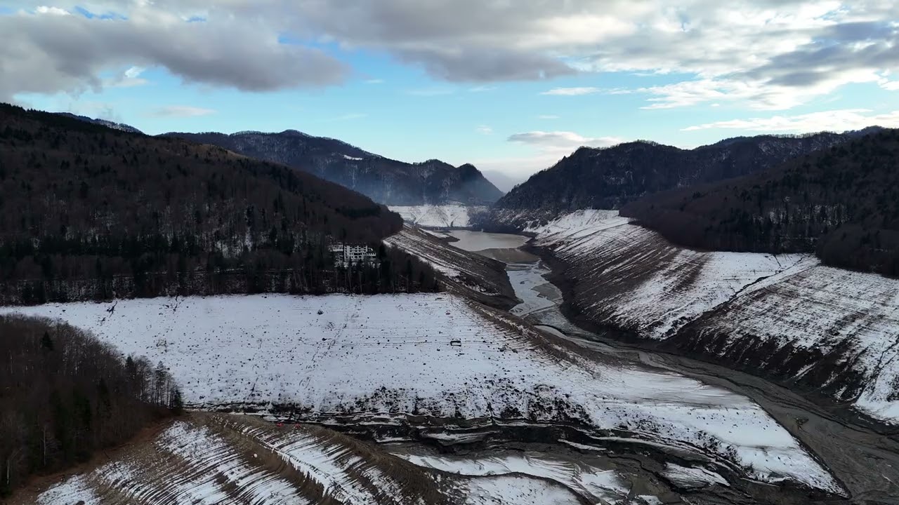 Vidraru Dam and Lake Almost Empty | Stunning Drone Footage | Romania 🇷🇴 