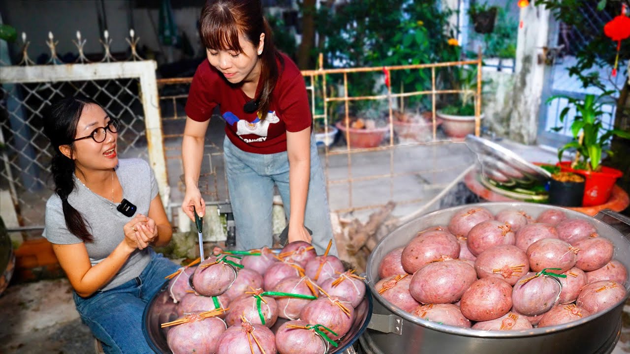 Hiếm thấy thời nay hấp trái bóng pa tê bằng bếp củi, có cách làm truyền thống kỹ càng đầy công phu