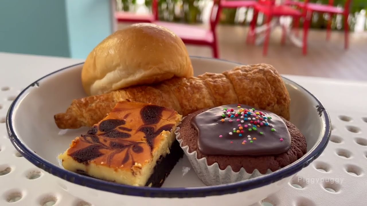 OLD KATONG CAKE SHOP REOPENS - CHIN MEE CHIN CONFECTIONERY