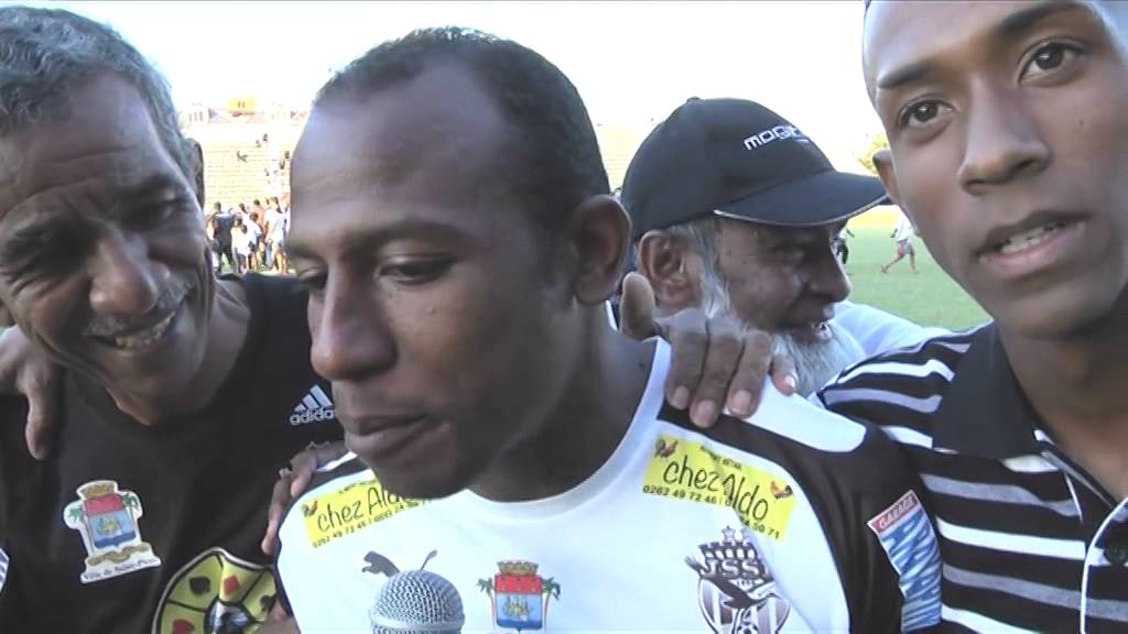 Foot Saint Pierroise champion 2015 974 Foot du 23 novembre