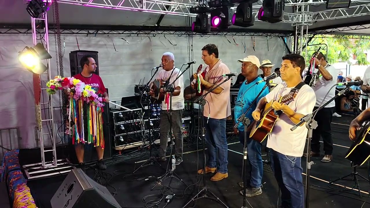  Folia de reis renovação carismatica No palco em Cassia dos Coqueiros 01/02/2026 