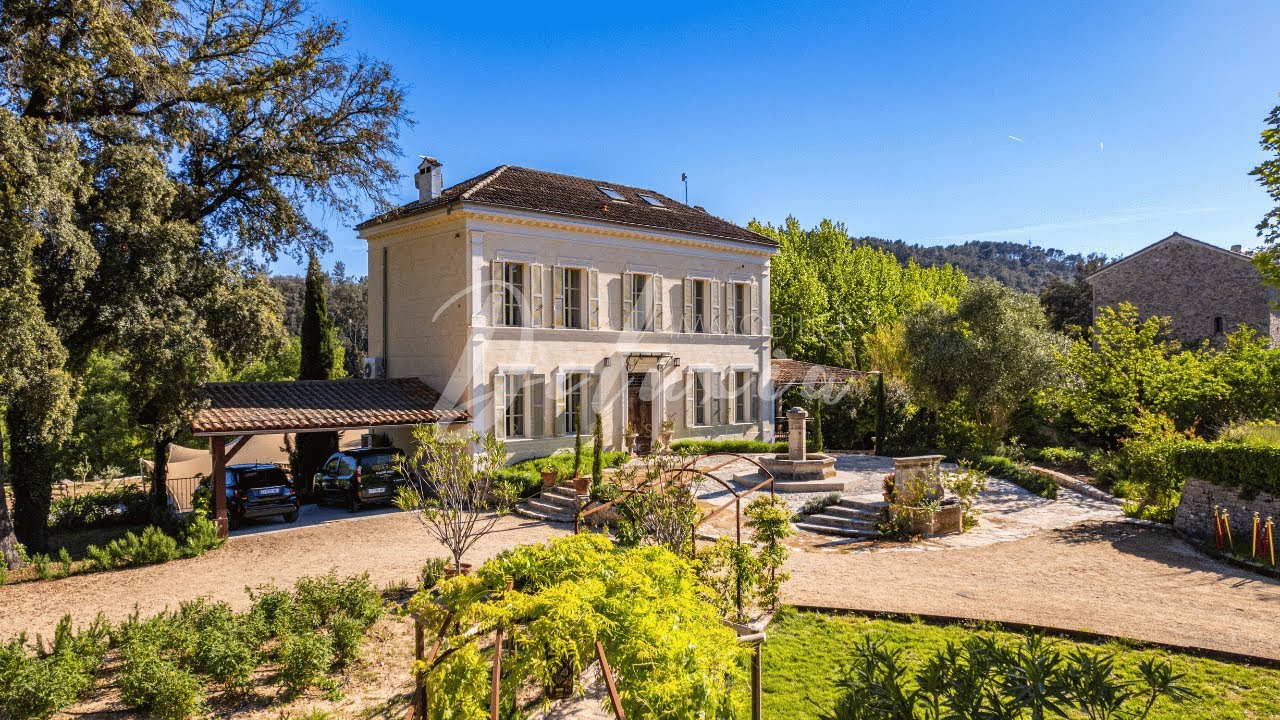 Domaine viticole à vendre, en bordure de l’Argens, sur la commune du Thoronet.