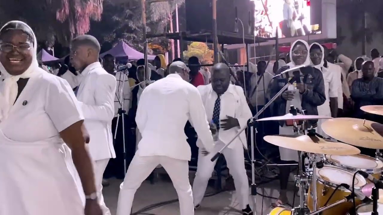 Nkembo 1 - Coro Rei David