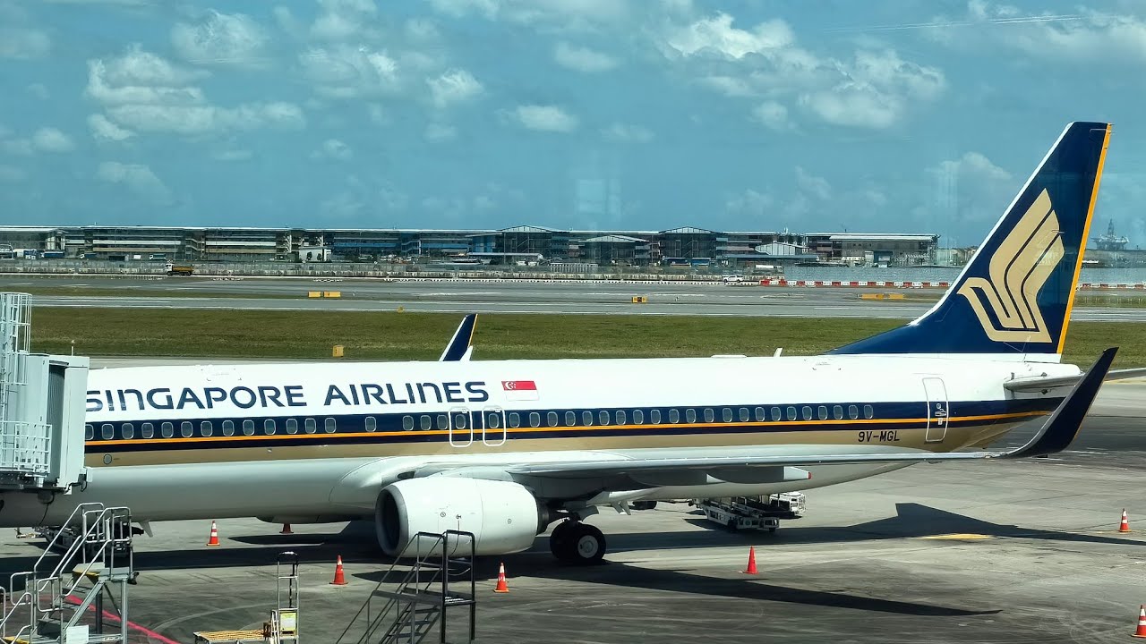 Singapore - Penang Singapore Airlines SQ-138 Boeing 737-800NG