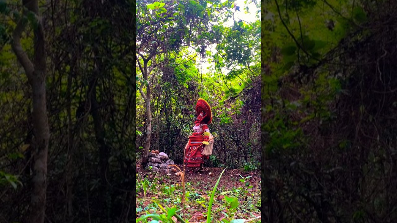 💥കൊടുംകാടിനുള്ളിൽ തെയ്യം🌿🍃#theyyam #kannur #shorts #shortsfeed #trending #viral #tulunadu #muthappan