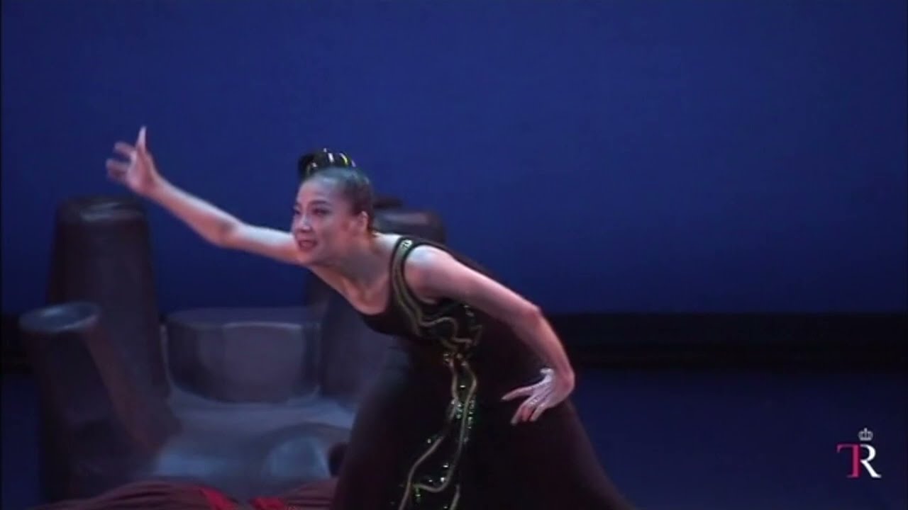 Medea solo from Martha Graham's 