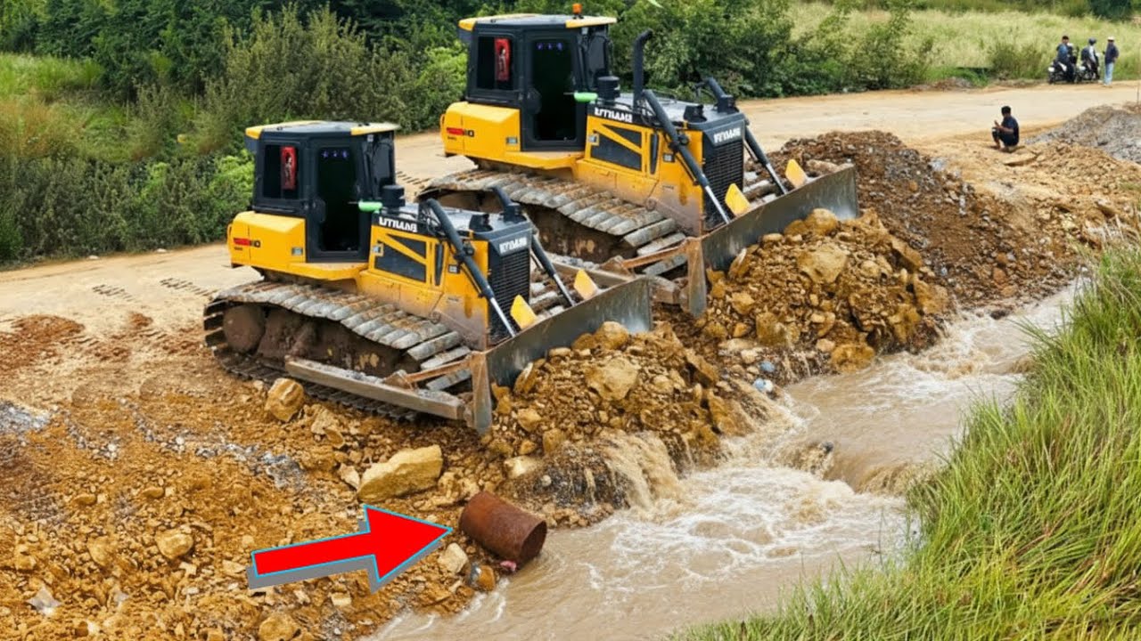 Start New Project !! Entire Lake Area​ John Fill Dozer Partner​ Team 25 Ton Truck.