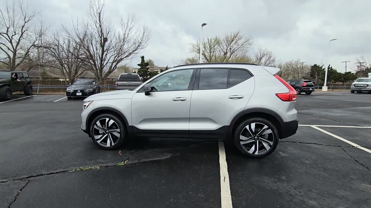 2025 Volvo XC40 B5 Plus Dark Theme OK Oklahoma City, Norman, Edmond, Tulsa, Wellington Park