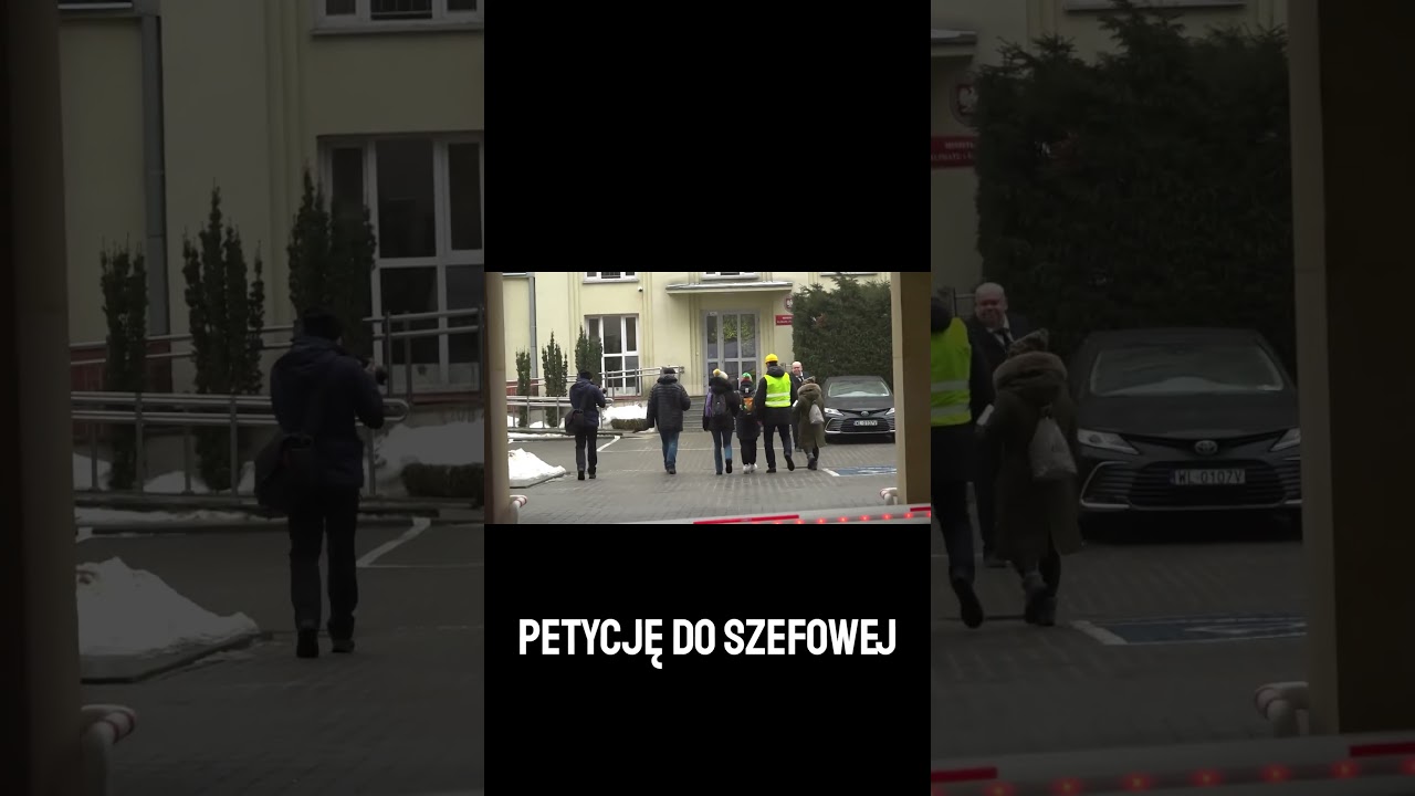 Protest poszkodowanych przed Ministerstwem Klimatu