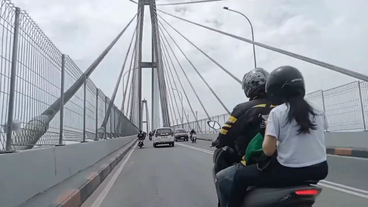 JALAN JALAN MENUJU KOTA SAMARINDA