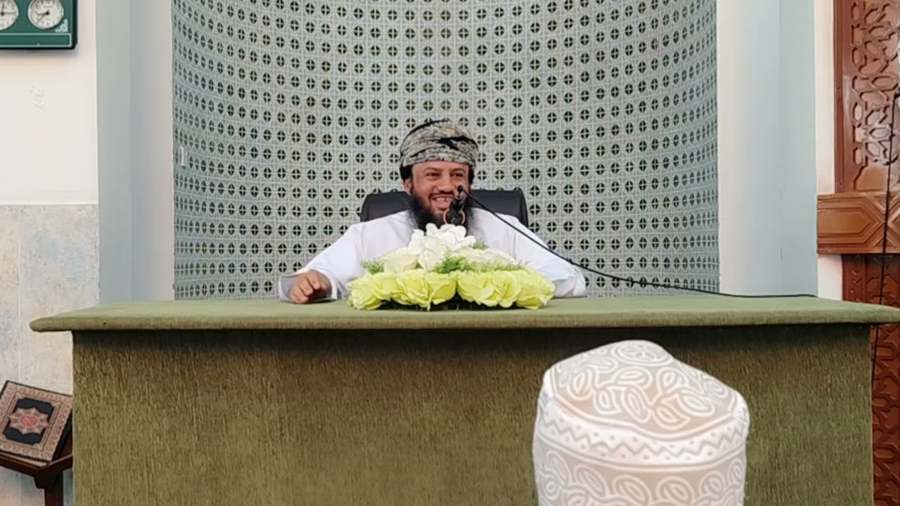 محاضرة رمضانية بعنوان الأسرة الممتدة منظومة استقرار اجتماعي في المجتمع العماني 