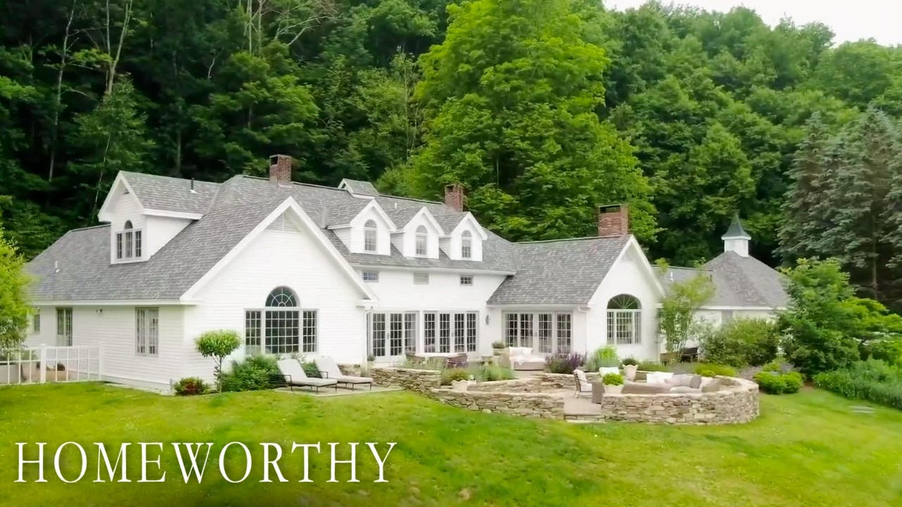 Classic New England Summer Homes Full of Charm