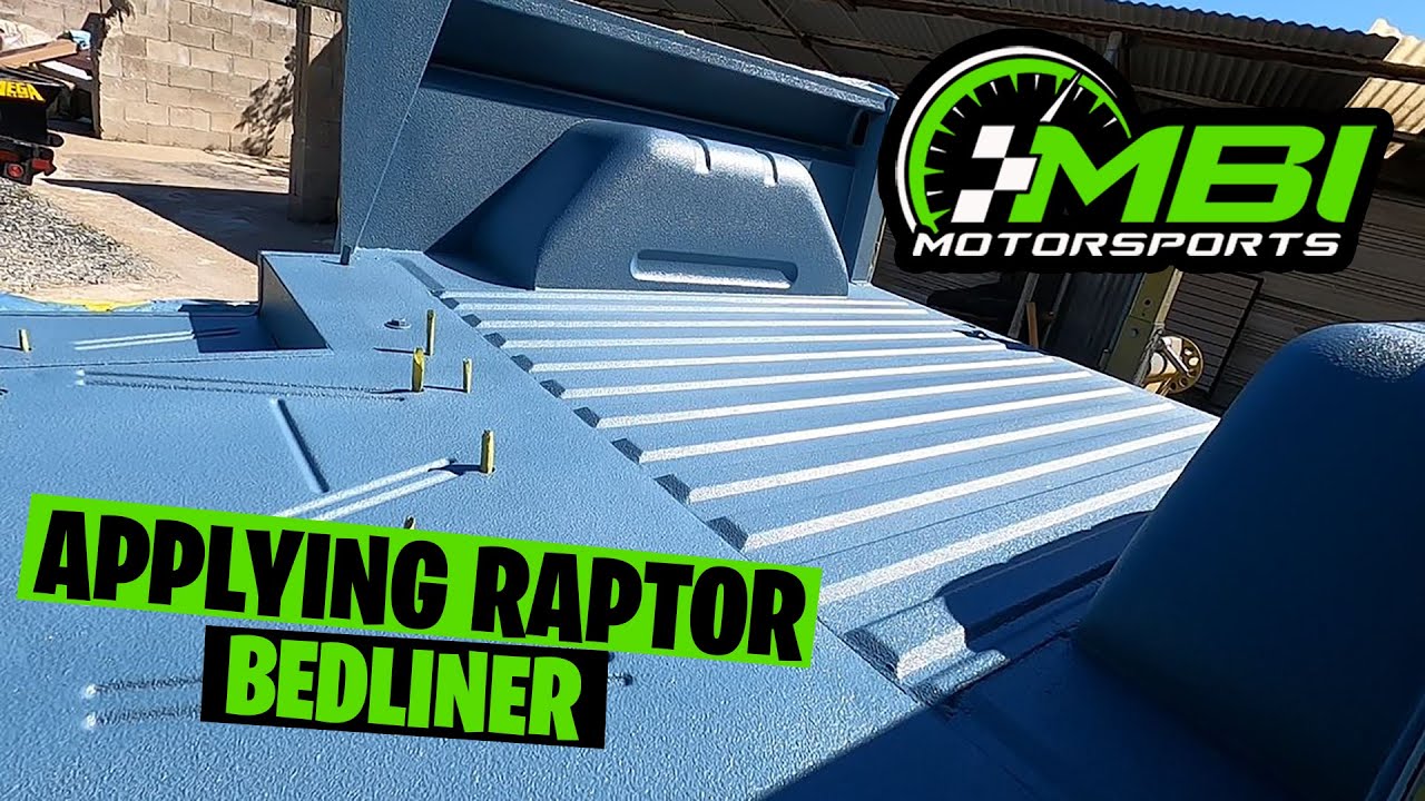 Ранние модели Bronco 1966-1977 годов выпуска получили кузовной вкладыш от модели Raptor, окрашенн...