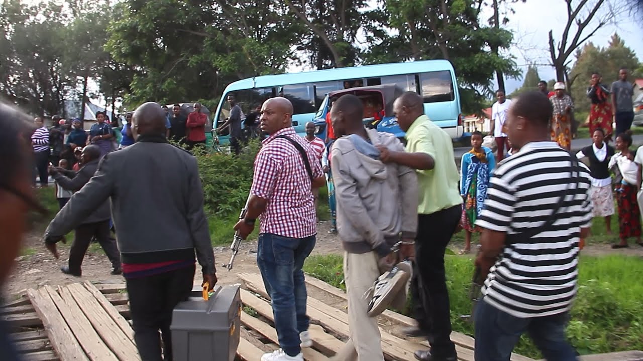 MUME AMCHINJA MKE KWA WIVU WA MAPENZI ATUPA MWILI MTONI
