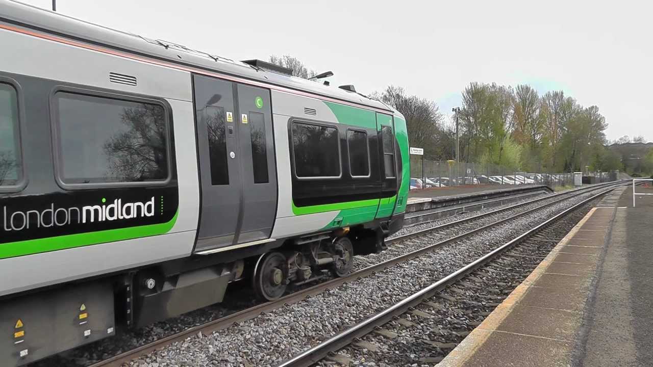 Class 172 @ Stourbridge Junction, 16 April 2012.