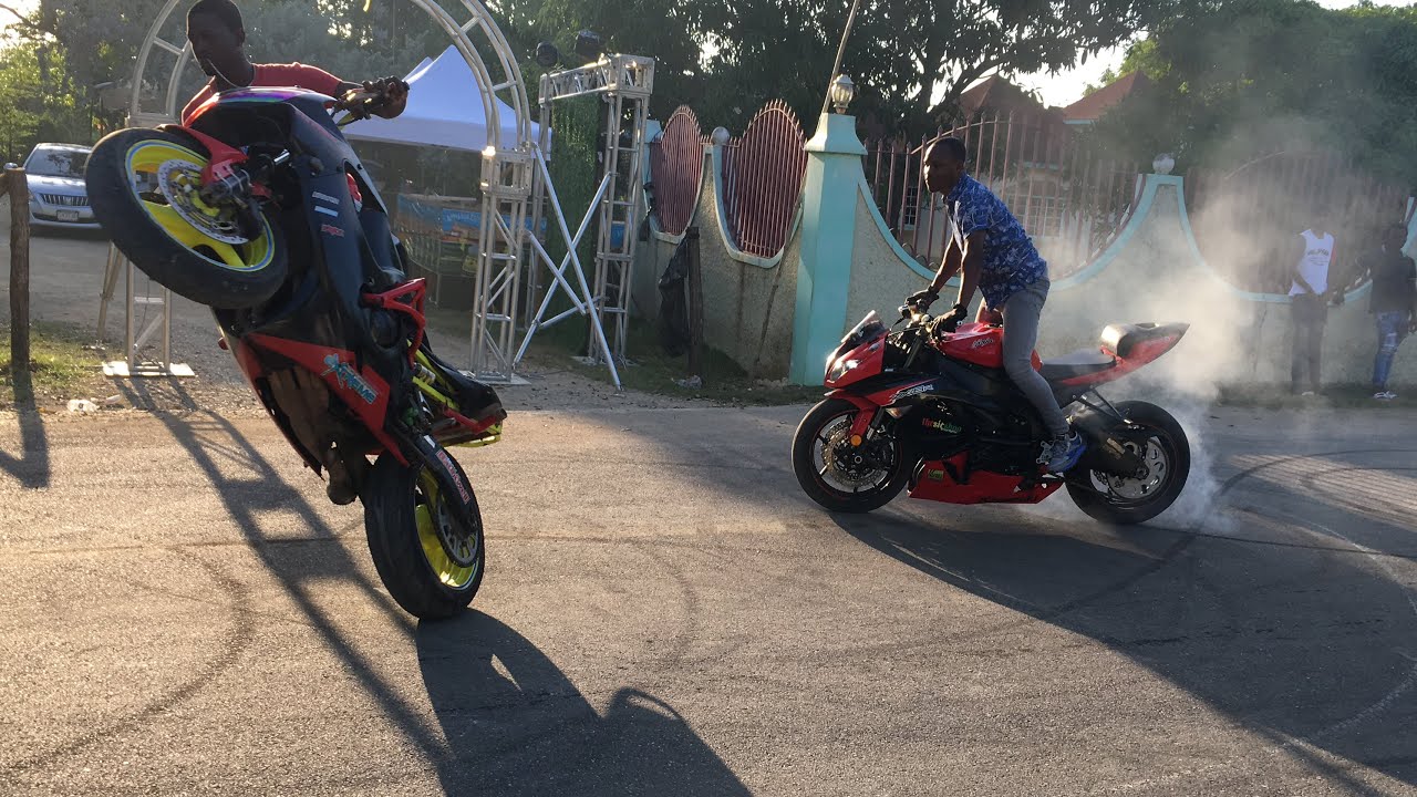 Bike Show In Little London 2022 🔥 [ Email Marketing, Insurance, Sell House, Website Hosting ]
