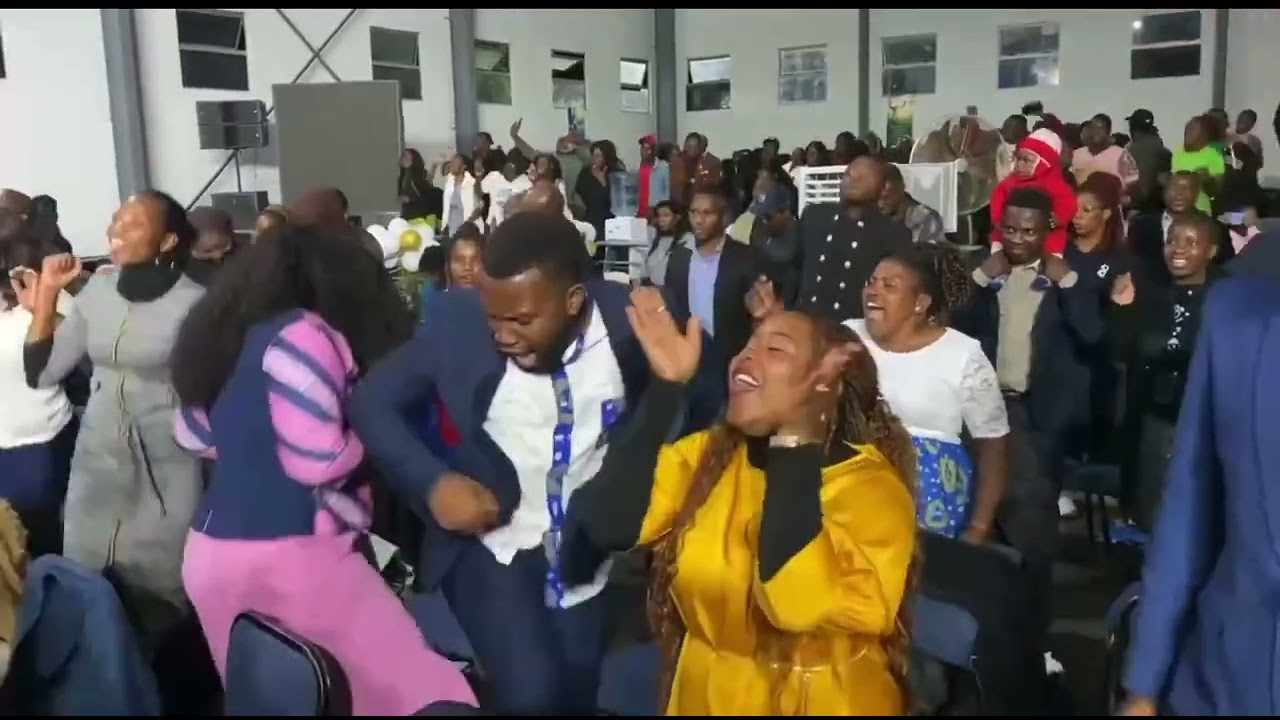 Pamusoro Pemakomo | Apostle Tavonga Vutabwashe