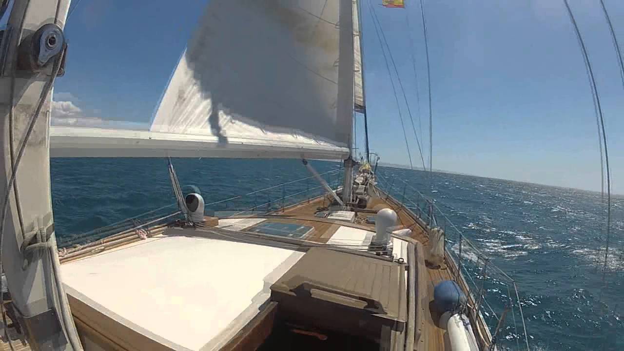La Ni&ntilde;a, formosa 51. Caleta de V&eacute;lez