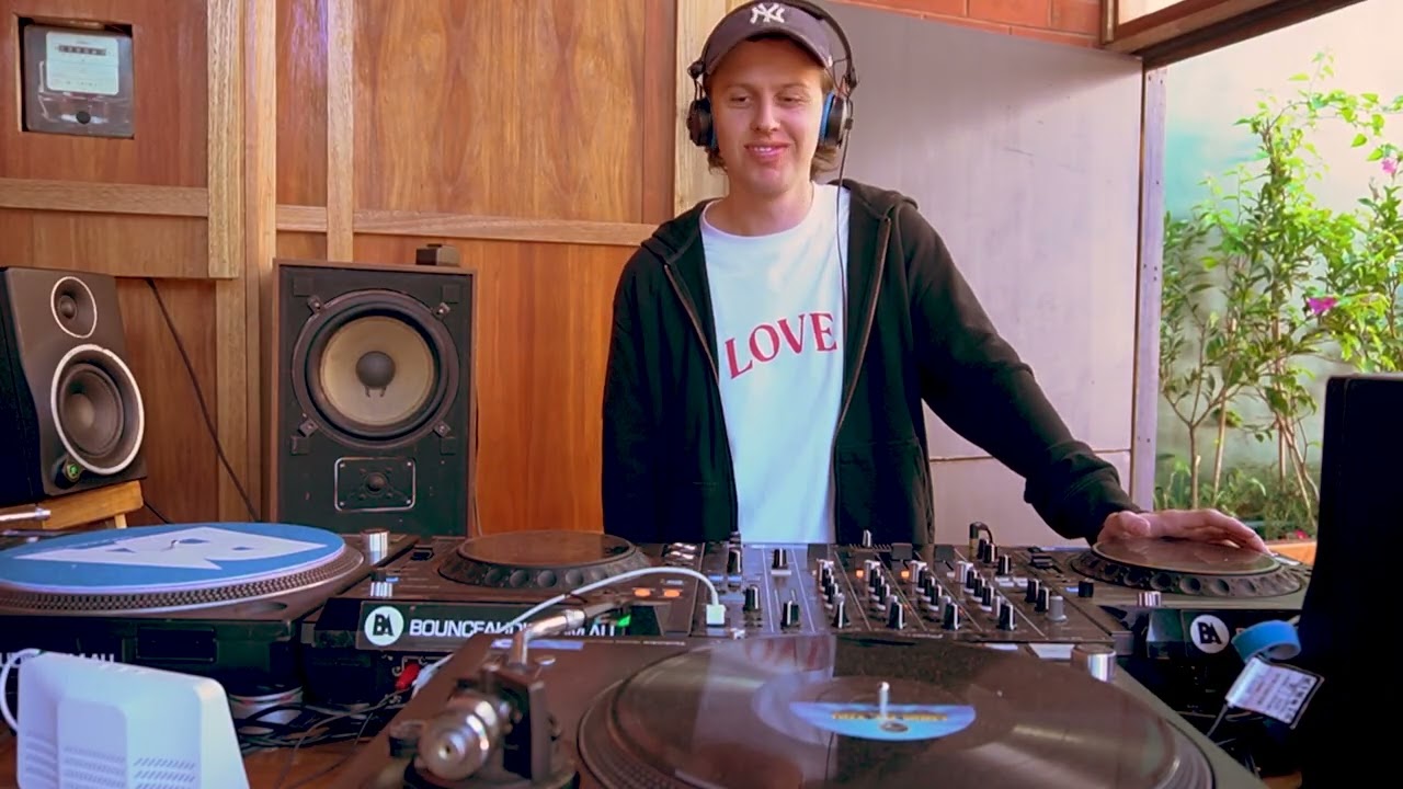 Flynn Bulman | House Music In A Cafe | Espresso Sessions Ep33