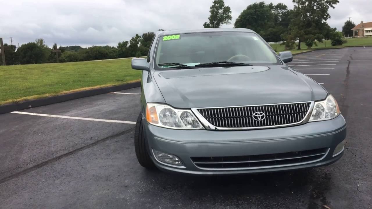 2002 Toyota Avalon XLS (TU73203A)