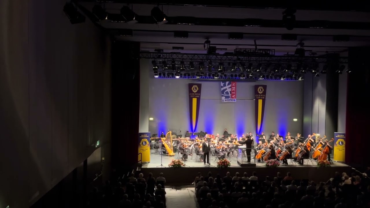 Torna  a Surriento by Ernesto de Curtis Luis Ledesma Baritone