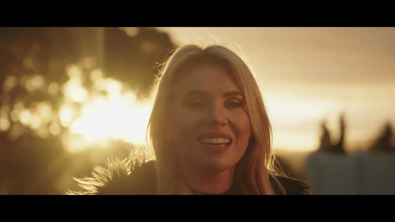 Andri&euml;tte - Jy Was Altyd Hier (Amptelike Musiekvideo)