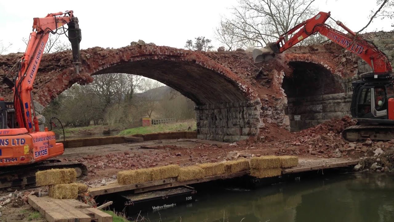 Pontryfydd Railway Bridge (Bodfari) - Demolition