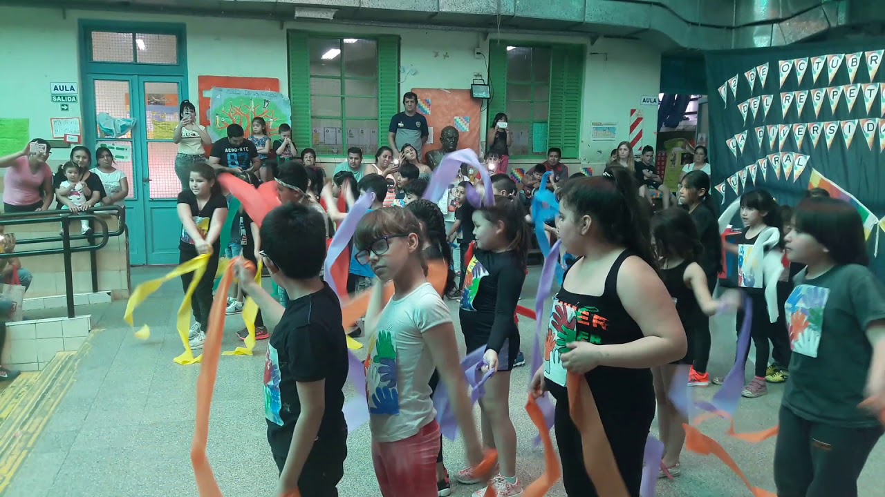 BAILE DE LA DIVERSIDAD CULTURAL