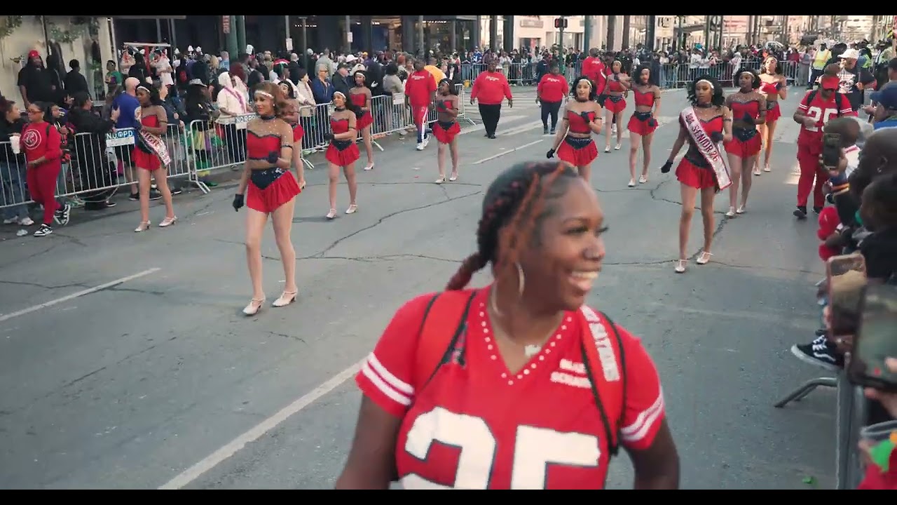 #mardigras #neworleans #marchingband