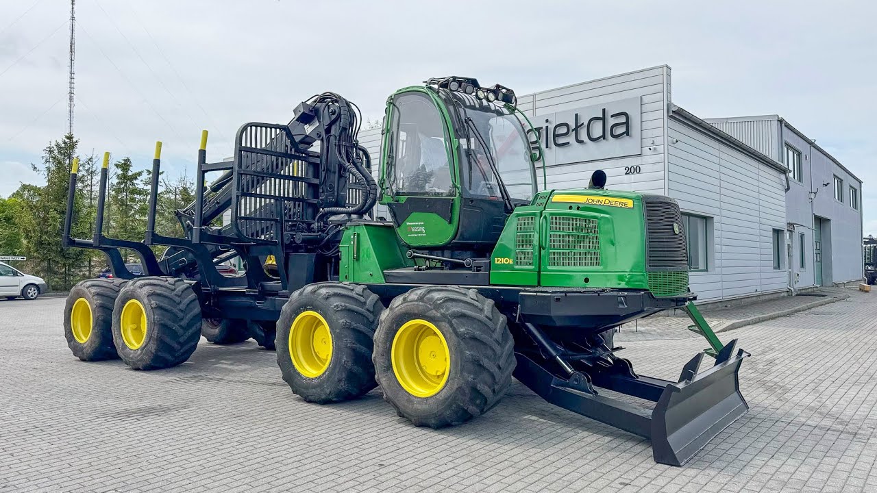 Forwarder John Deere 1210E dozer blade | lemiesz | 2010 | na sprzedaż po pełnym serwisie! | xgiełda