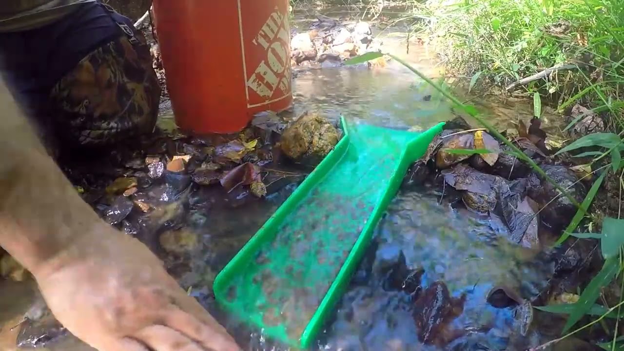Uwharrie Gold with Prospectors dream mat sluice