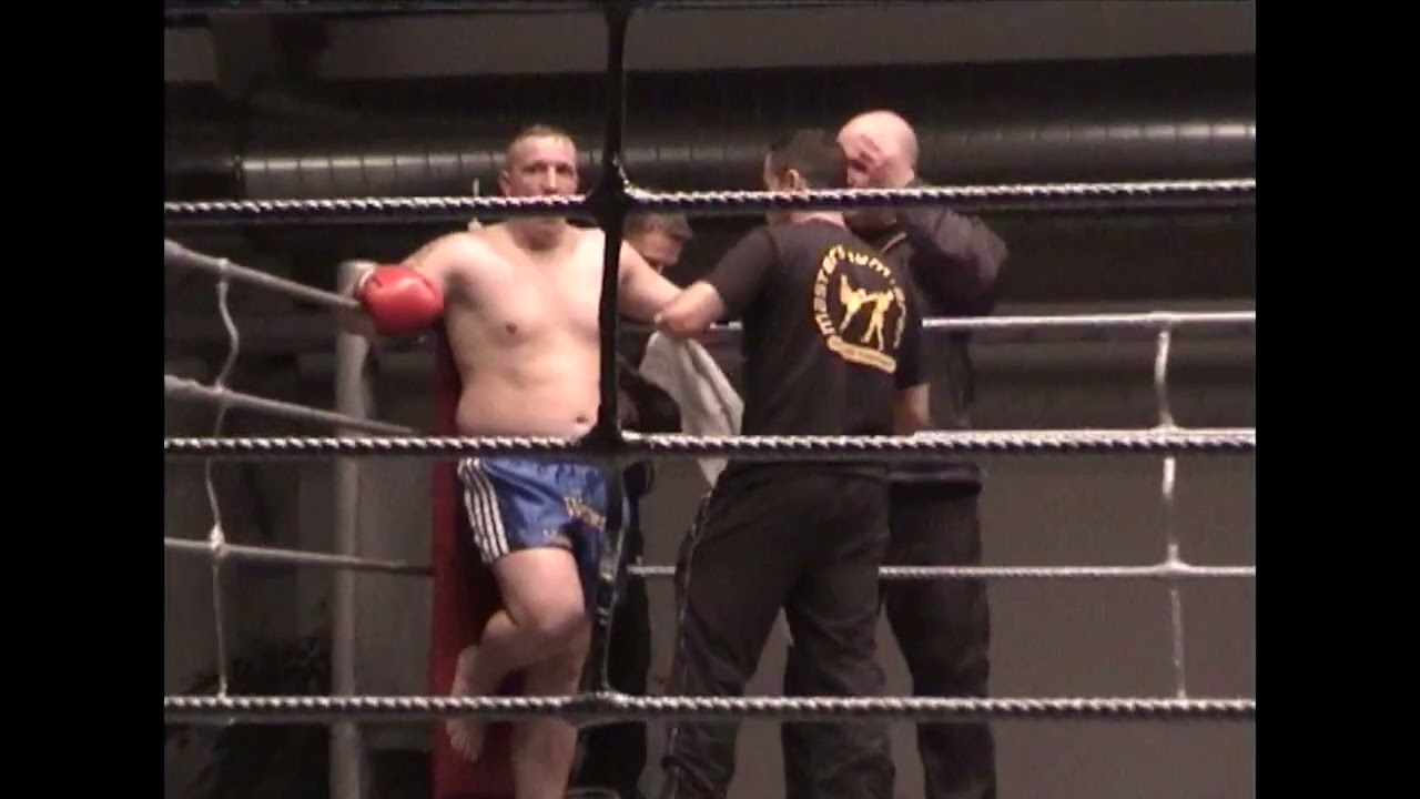 Fight Club Wuppertal präsentiert: Werner Kreiskott vs. Gökhan Akkus Wuppertal 11.03.2005