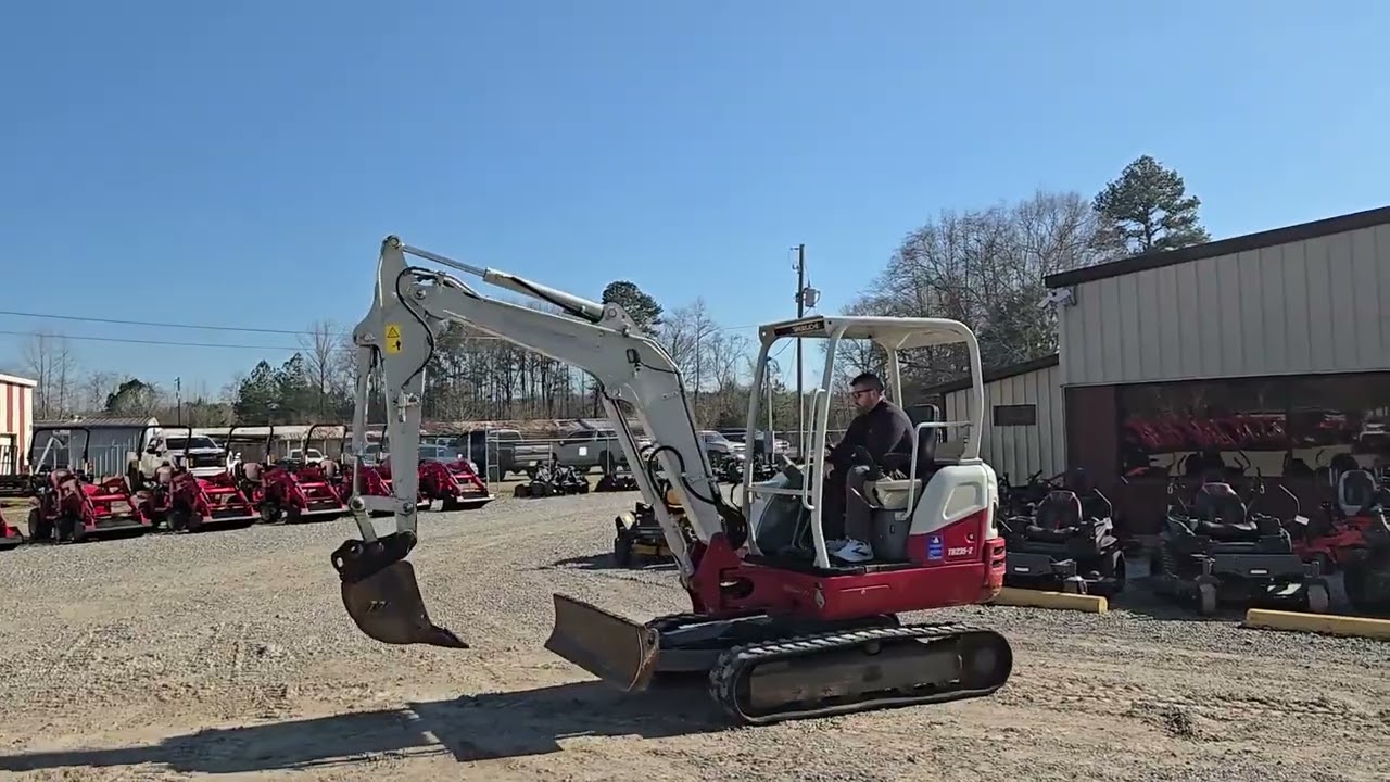 2020 TAKEUCHI TB235-2 For Sale