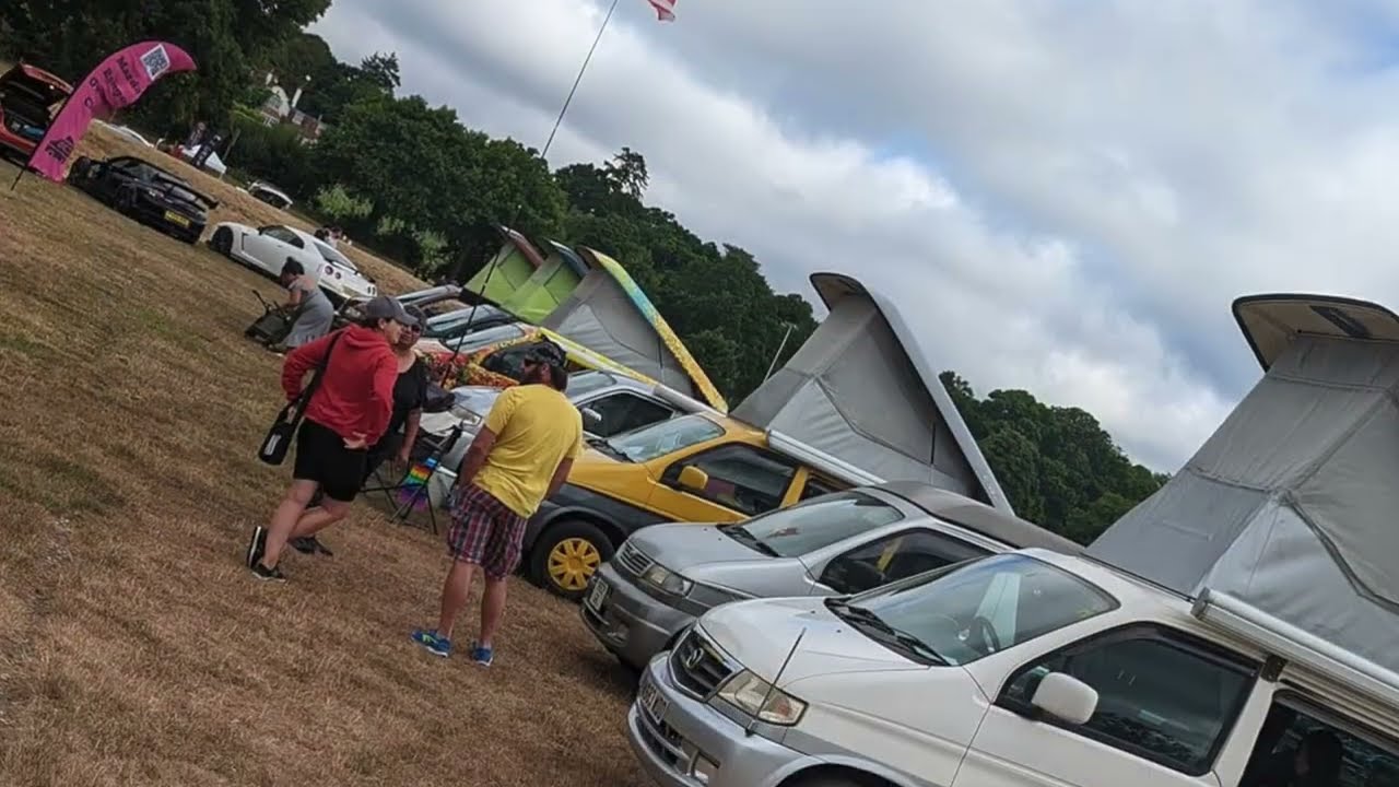 BONGO'S OF BEAULIEU . Mazda Bongo owners club meet at simply japanese 2022
