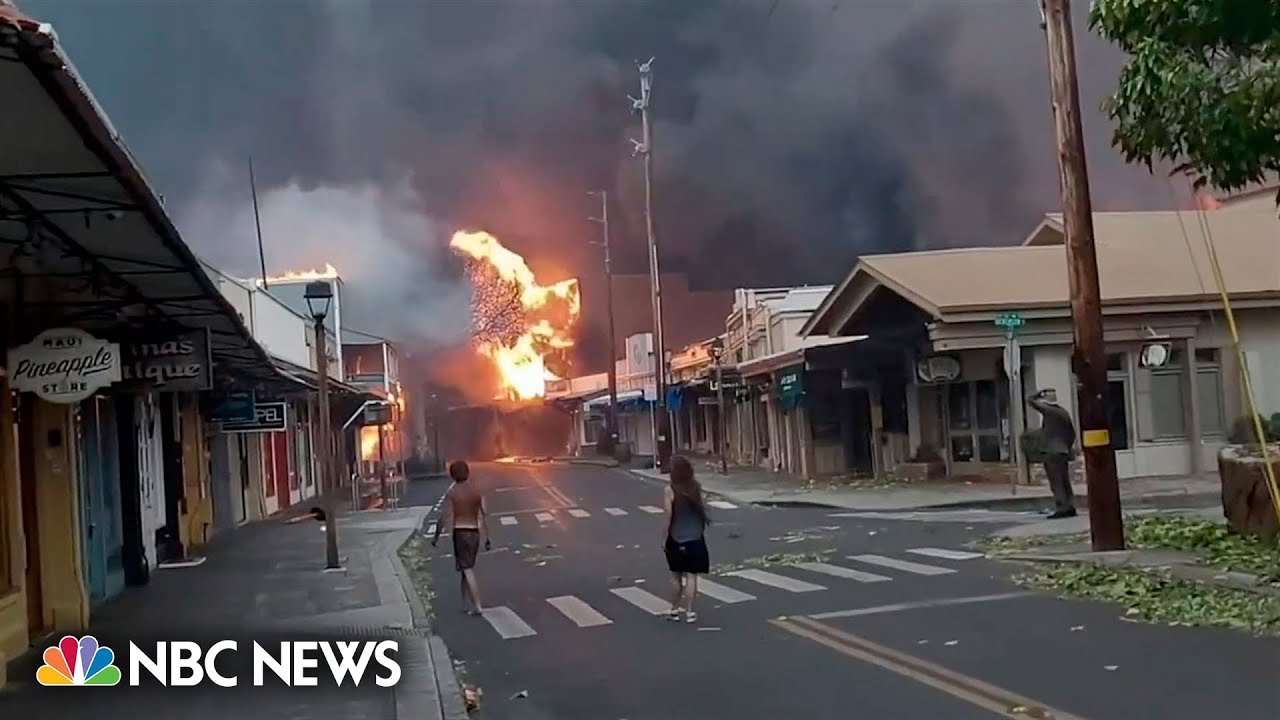Watch: Hawaii officials provide update on wildfires | NBC News