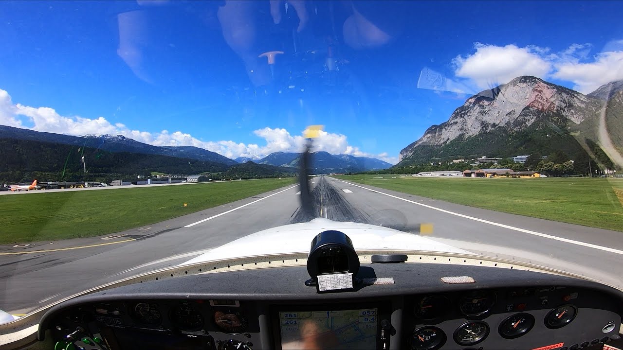 VFR Landing Innsbruck Airport Dynamic WT-9
