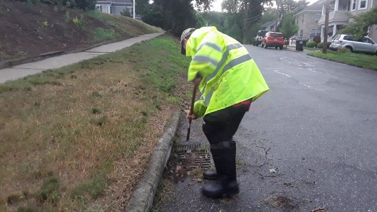 Unclogging Lots of Storm Drains Before and During a Storm