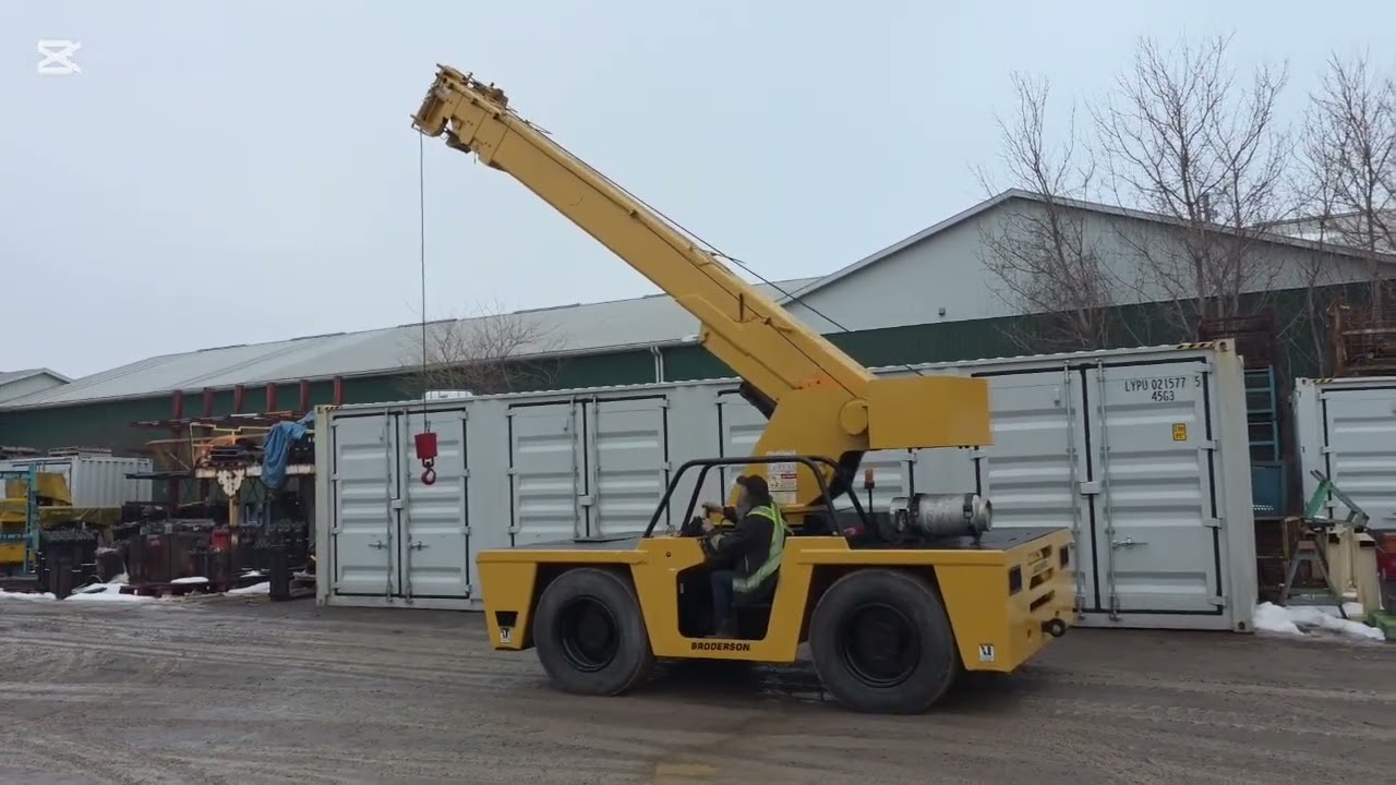 0299 - Broderson IC-200-3D 30000 306 hrs propane outdoor mobile crane 66' reach 72' height