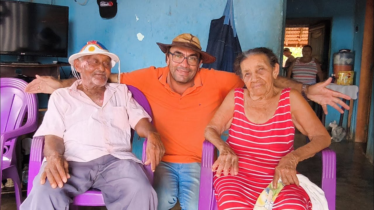 REPÓRTER MATUTO E SEU PEDRO JACÓ VISITANDO DONA MARIA PEDRO E FAMÍLIA. BATE PAPO SERTÃO MAMOEIRO.