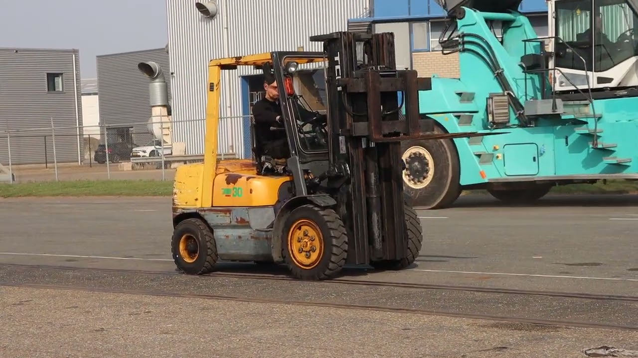 BS90 TCM FD30Z5T; year 1998