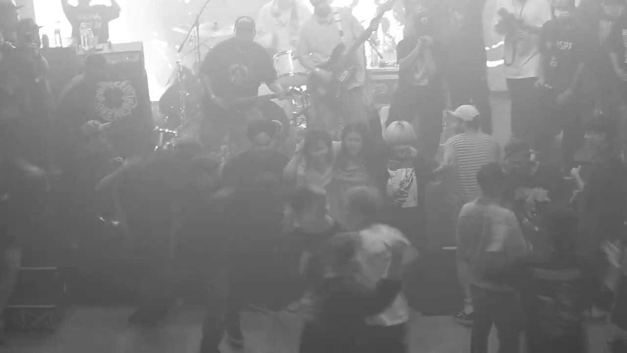 Slaves to Darkness - Whispers (A)LIVE : Hard Chapter 2022